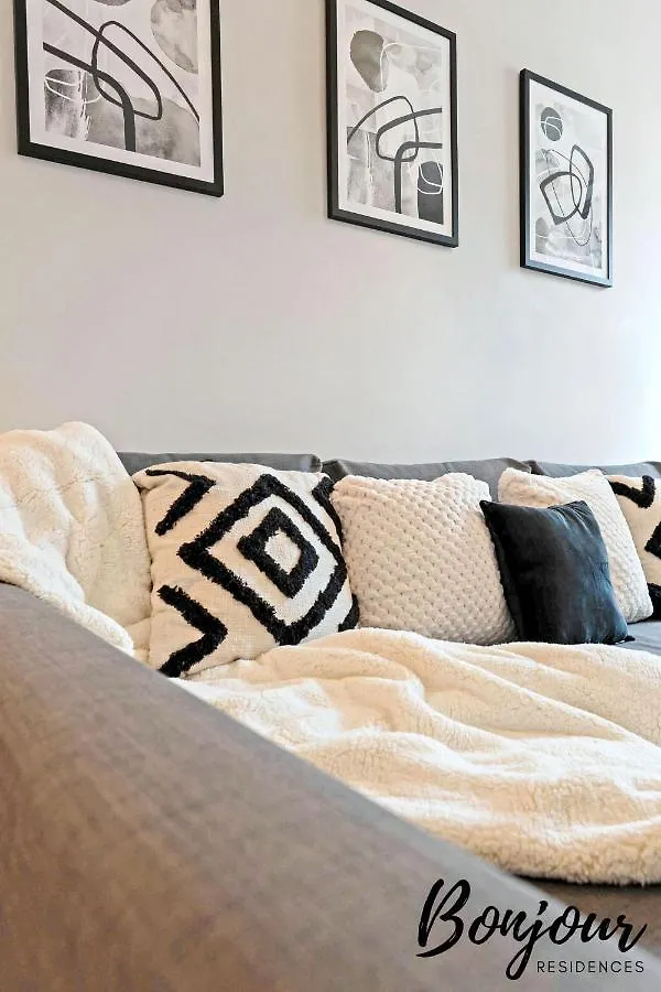Mabillon Suite - Gorgeous-Haymarket, City Centre-Free Parking By Bonjour Residences Edinburgh