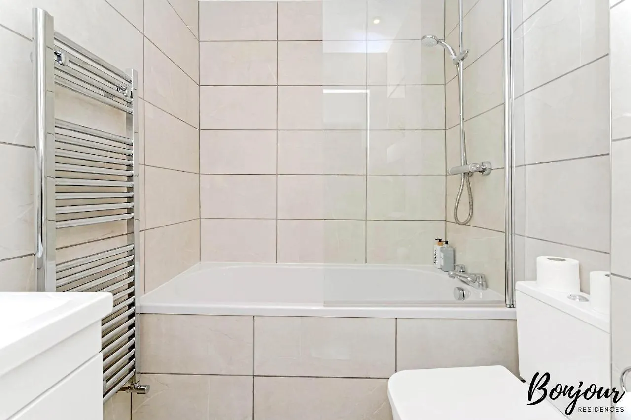 Mabillon Suite - Gorgeous-Haymarket, City Centre-Free Parking By Bonjour Residences Edinburgh