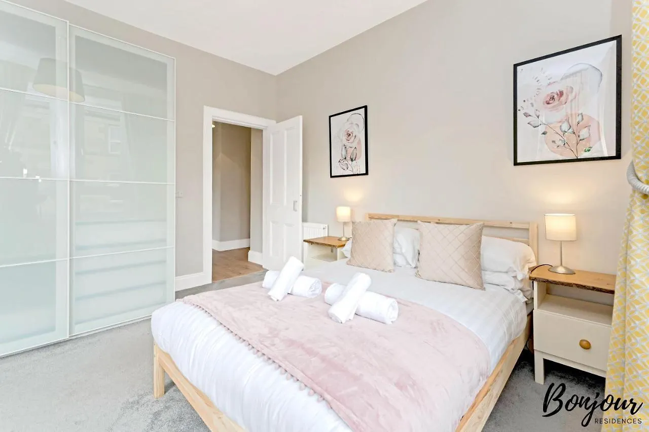 Mabillon Suite - Gorgeous-Haymarket, City Centre-Free Parking By Bonjour Residences Edinburgh 0*,