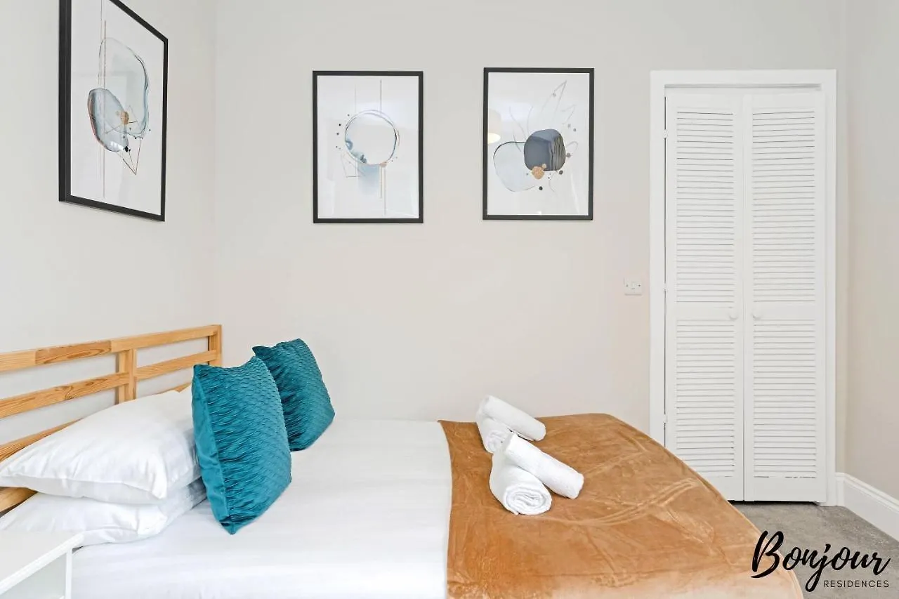 Mabillon Suite - Gorgeous-Haymarket, City Centre-Free Parking By Bonjour Residences Edinburgh